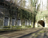 Tunnel d'accès à la poudrière